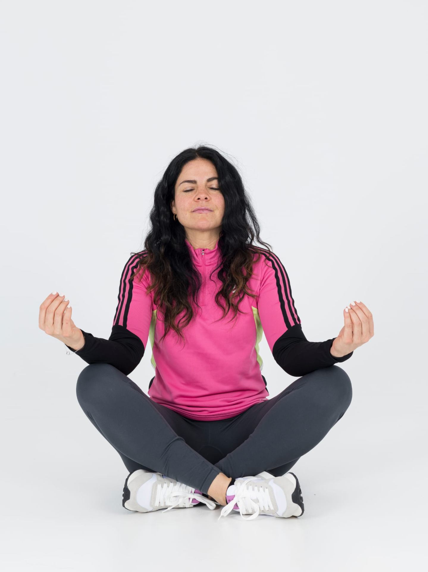 Tanja Sorrentino in Meditationshaltung